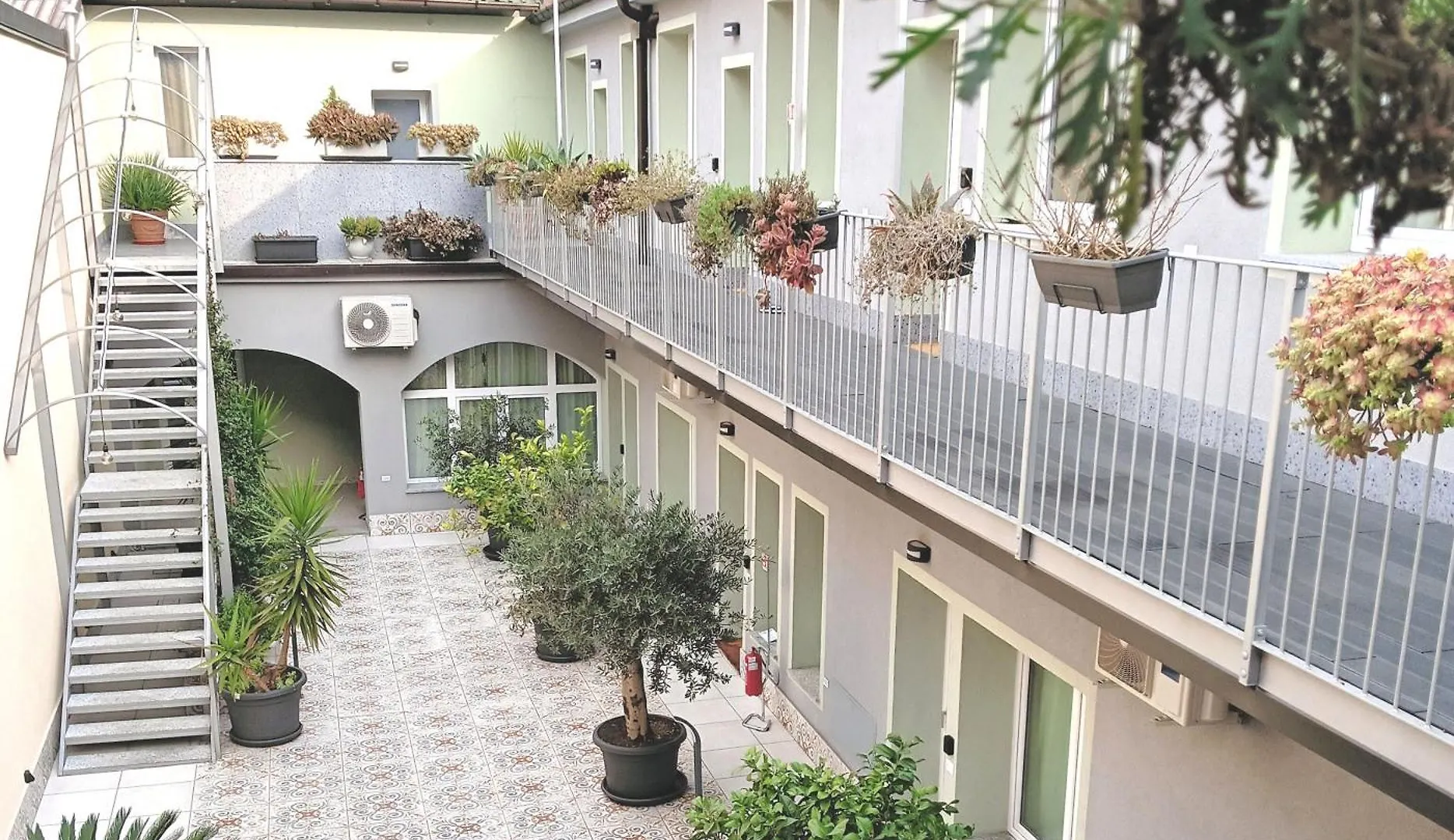 리쏘네 Il Giardino Degli Ulivi P1 아파트